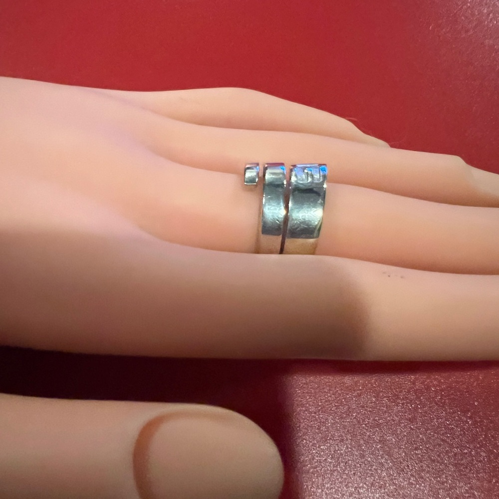 Gucci Silver Double-Stack Logo Wrap Ring - image 3